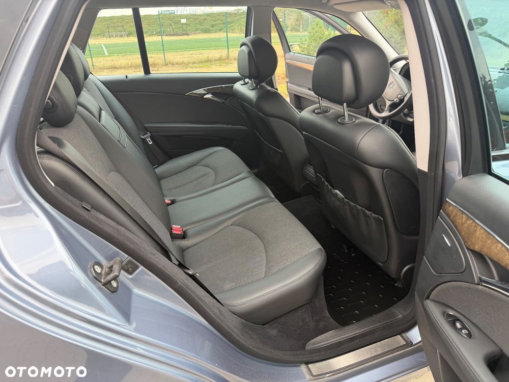 Mercedes-Benz Klasa E 320 CDI T Avantgarde - 18