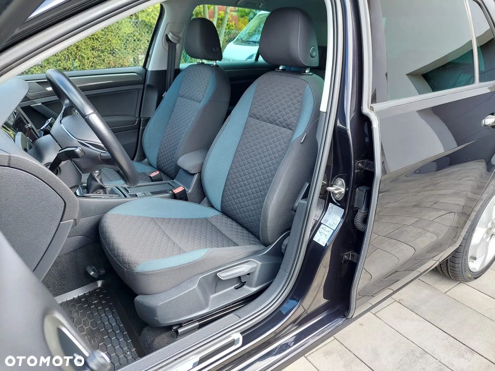 Volkswagen Golf 1.5 TSI ACT OPF IQ.DRIVE - 21