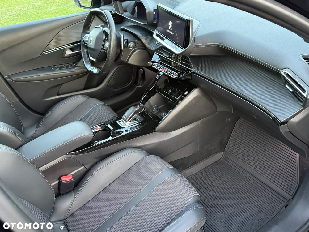 Peugeot 208 1.2 PureTech GT Line S&S EAT8 - 12
