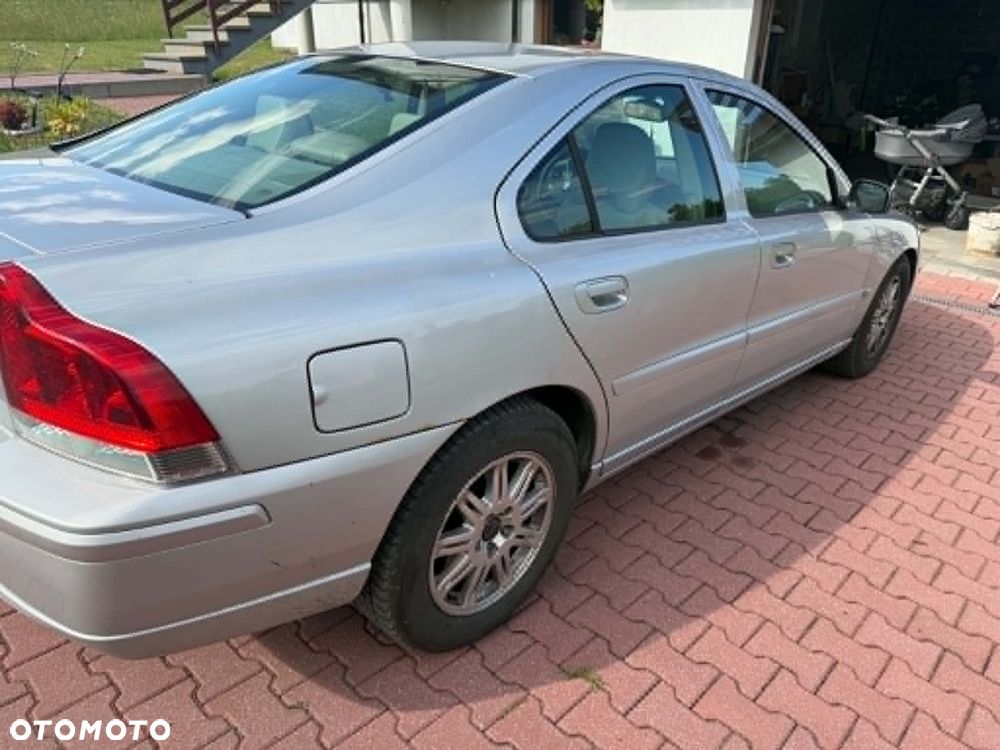 Volvo S60 2.5T Rubin - 5