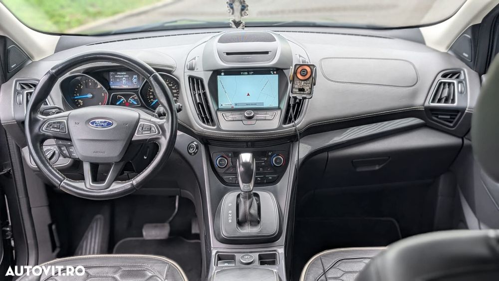 Ford Kuga 2.0 TDCi 4x4 Aut. Vignale - 17