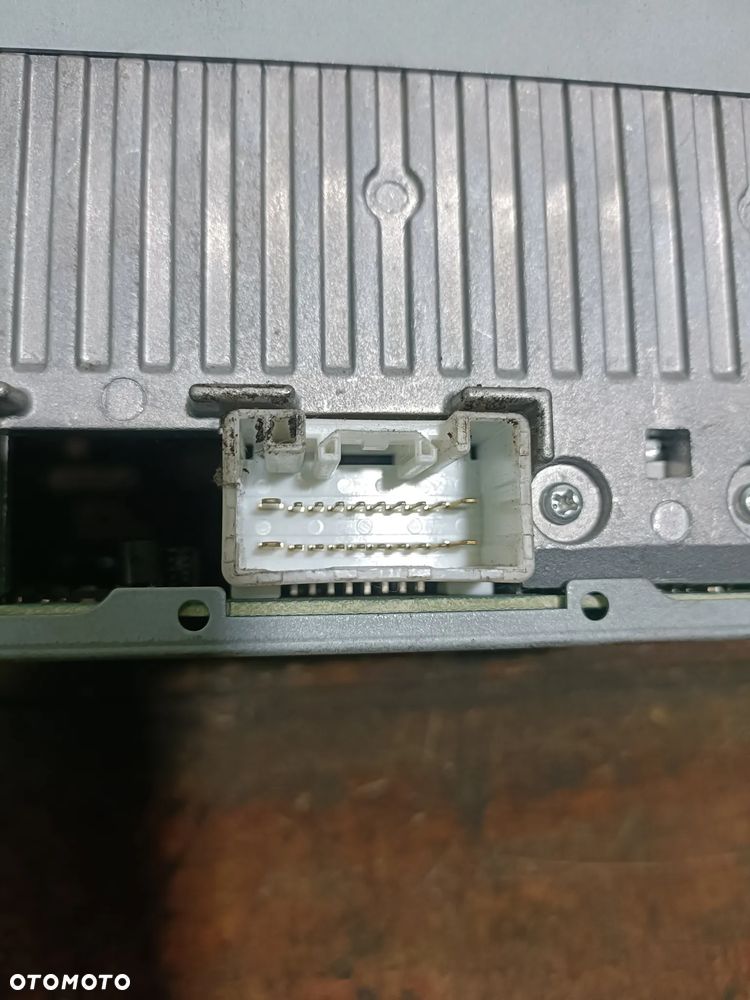 CITROEN C-CROSSER 07-12 radioodtwarzacz radioodbiornik radio 8701A260 * - 8