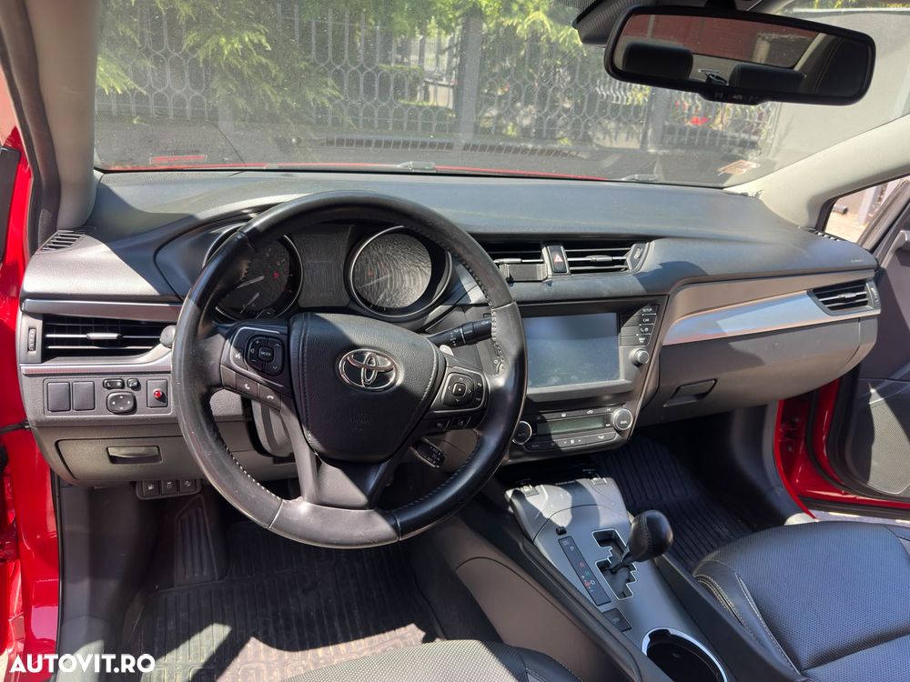 Toyota Avensis 1.8 Multidrive S Executive - 11