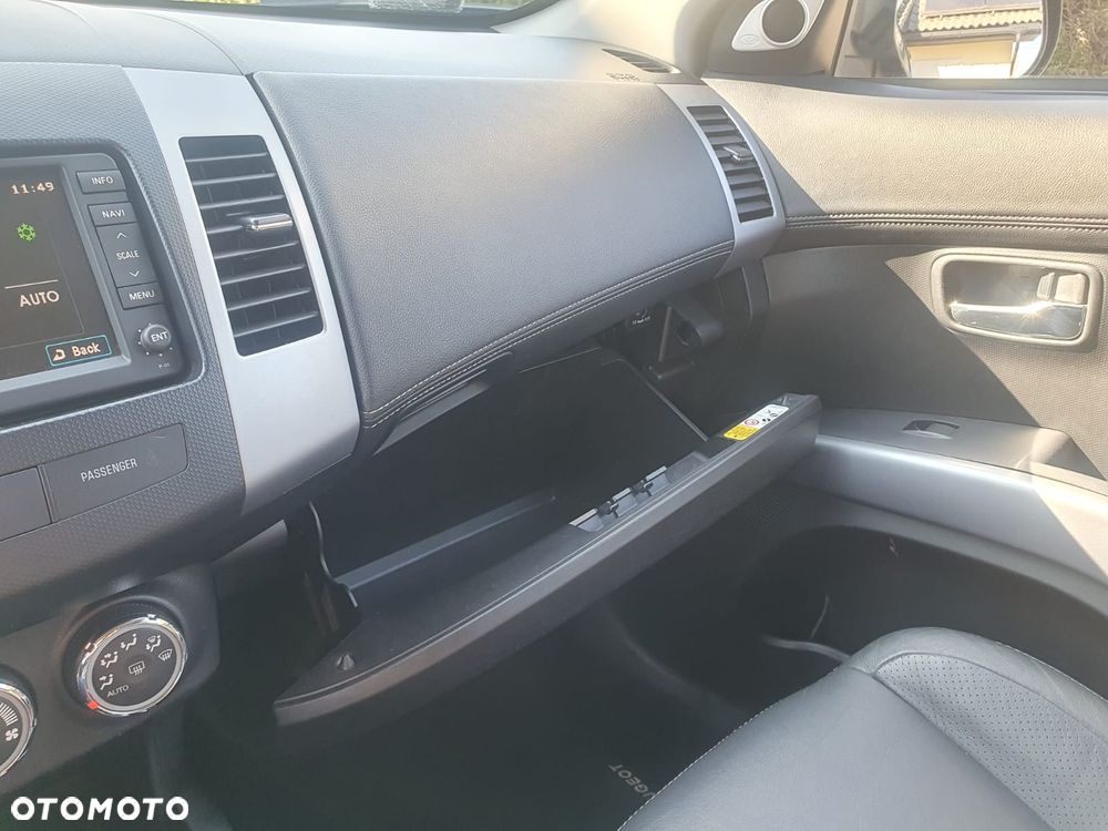 Peugeot 4007 2.2HDi Platinum Euro5 - 21