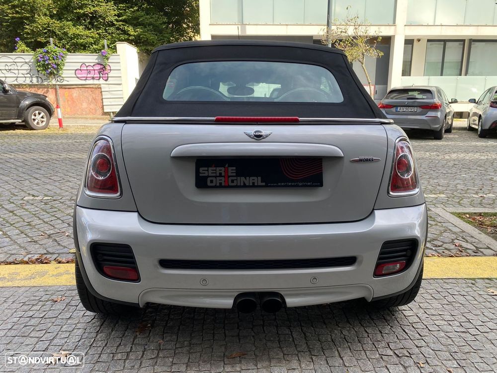 MINI Cabrio John Cooper Works - 7