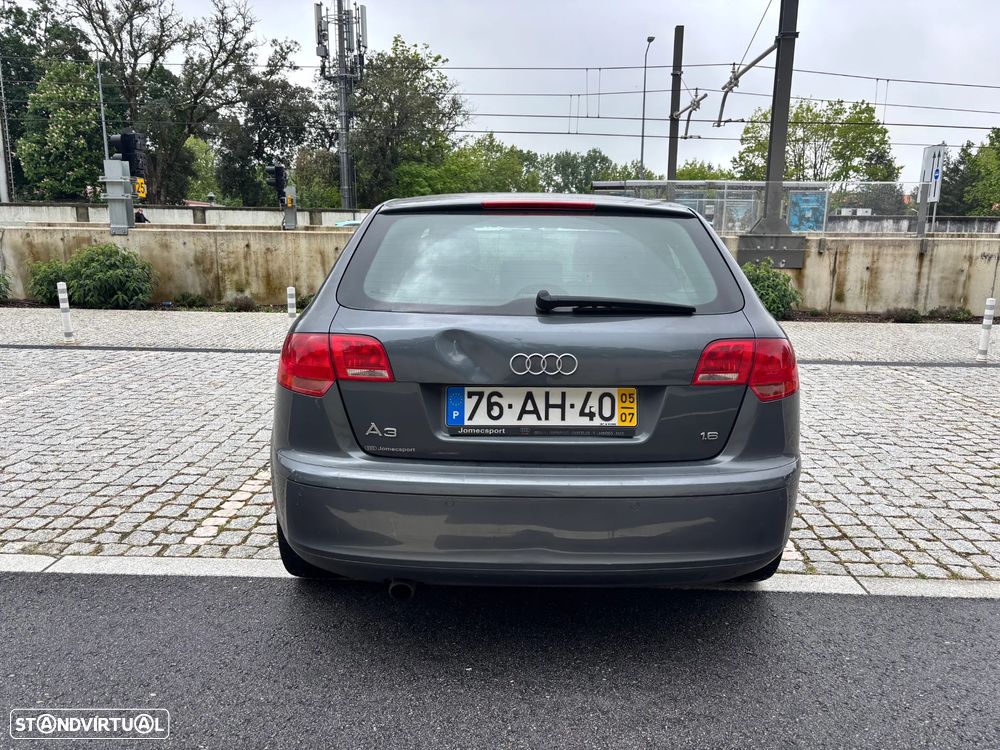 Audi A3 Sportback 1.6 FSi - 6