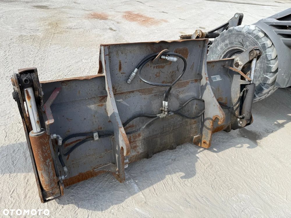 Mecalac AX850 / 6 ton / Krokodyl / Widły - 12