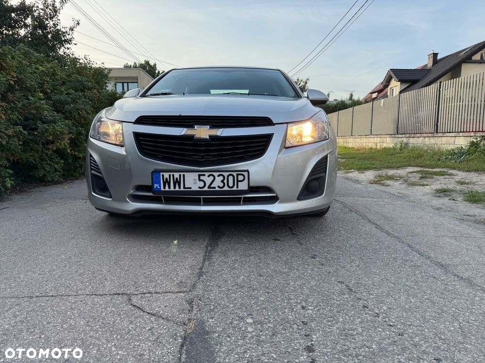 Chevrolet Cruze 1.6 - 27