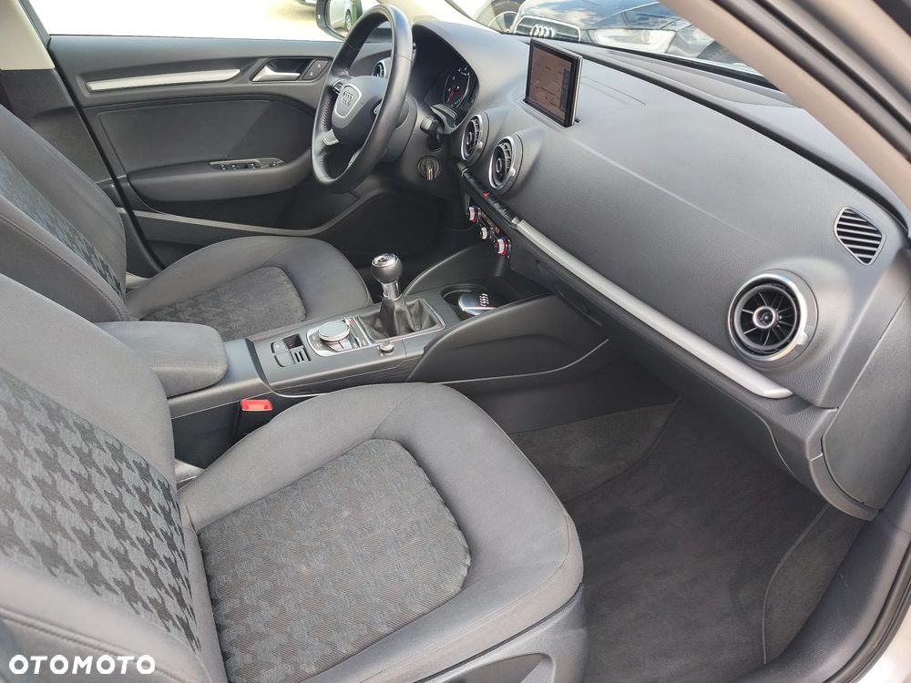 Audi A3 Sportback 1.4 TFSI Attraction - 18