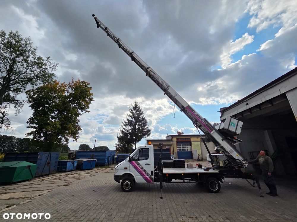 Mercedes-Benz Sprinter 408d winda dekarska podnosnik towarowy - 14