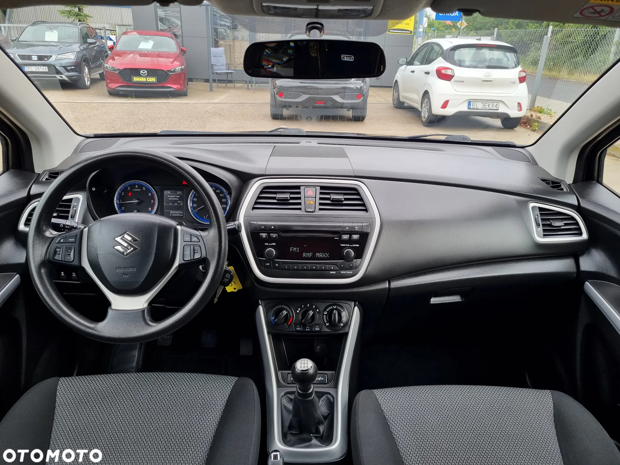 Suzuki SX4 S-Cross 1.6 Comfort - 14