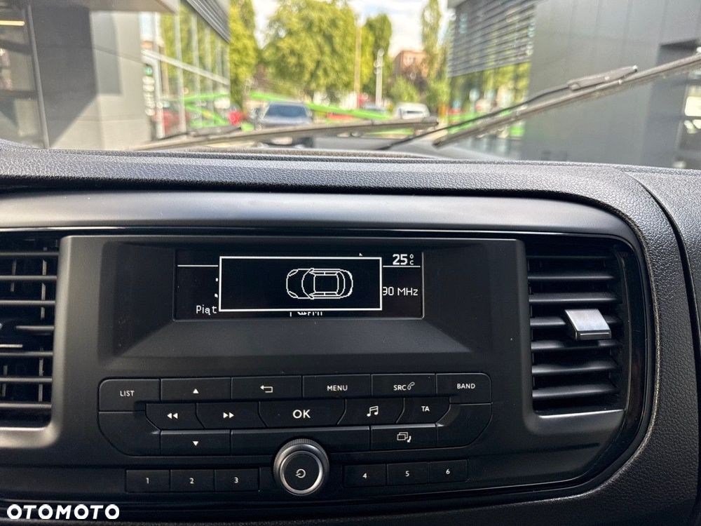 Opel Vivaro - 17
