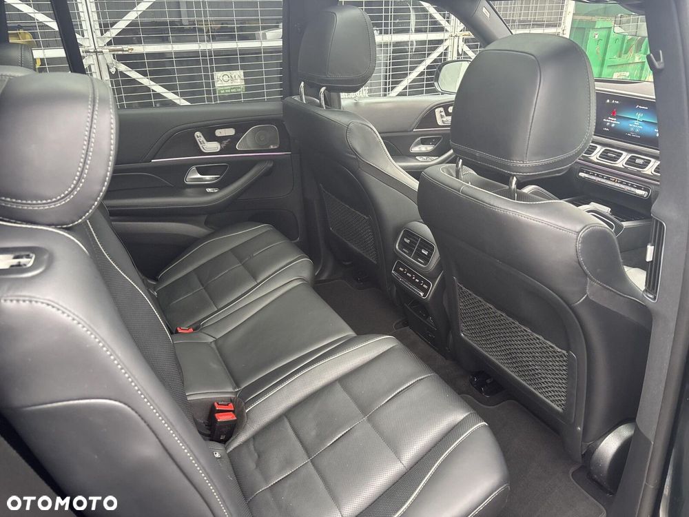 Mercedes-Benz GLS - 21