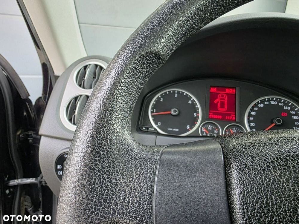 Volkswagen Tiguan - 12
