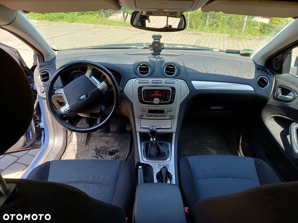 Ford Mondeo Turnier 2.0 TDCi Trend - 15