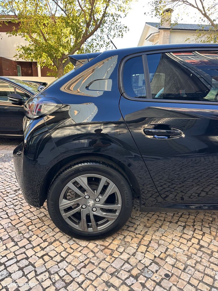 Peugeot 208 1.2 PureTech Active Pack - 4