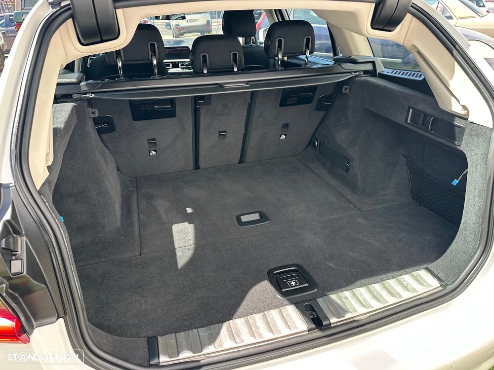 BMW 320 d Touring Auto - 7