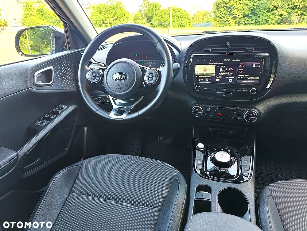Kia Soul 64kWh L - 21