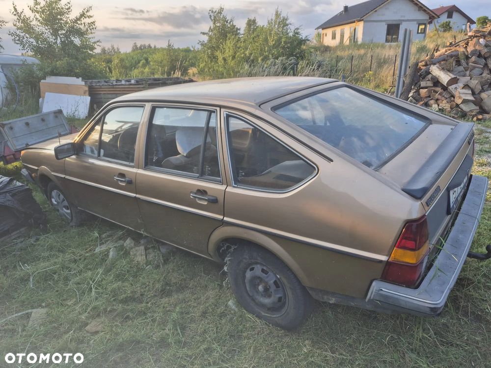 Volkswagen Passat 1.6 GL TD - 5