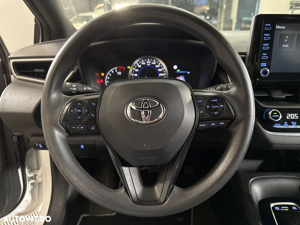 Toyota Corolla - 16