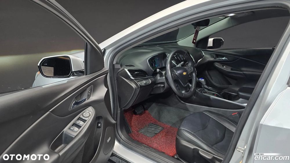 Chevrolet Volt - 11