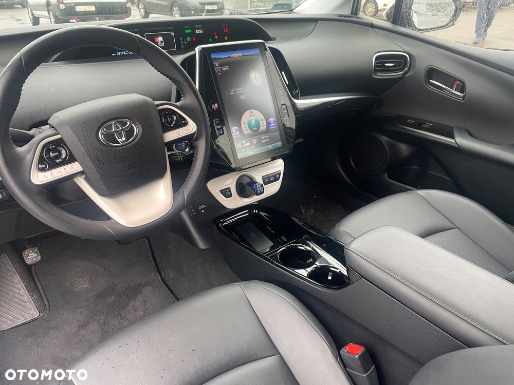 Toyota Prius 1.8 Hybrid Prestige - 16