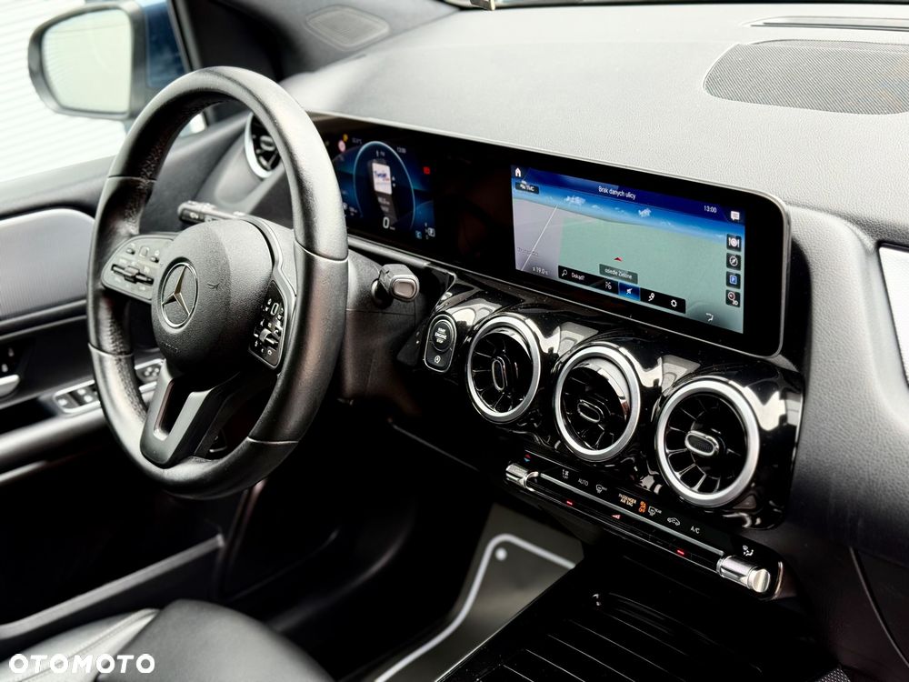 Mercedes-Benz Klasa B 180 d 7G-DCT Edition 2020 - 34