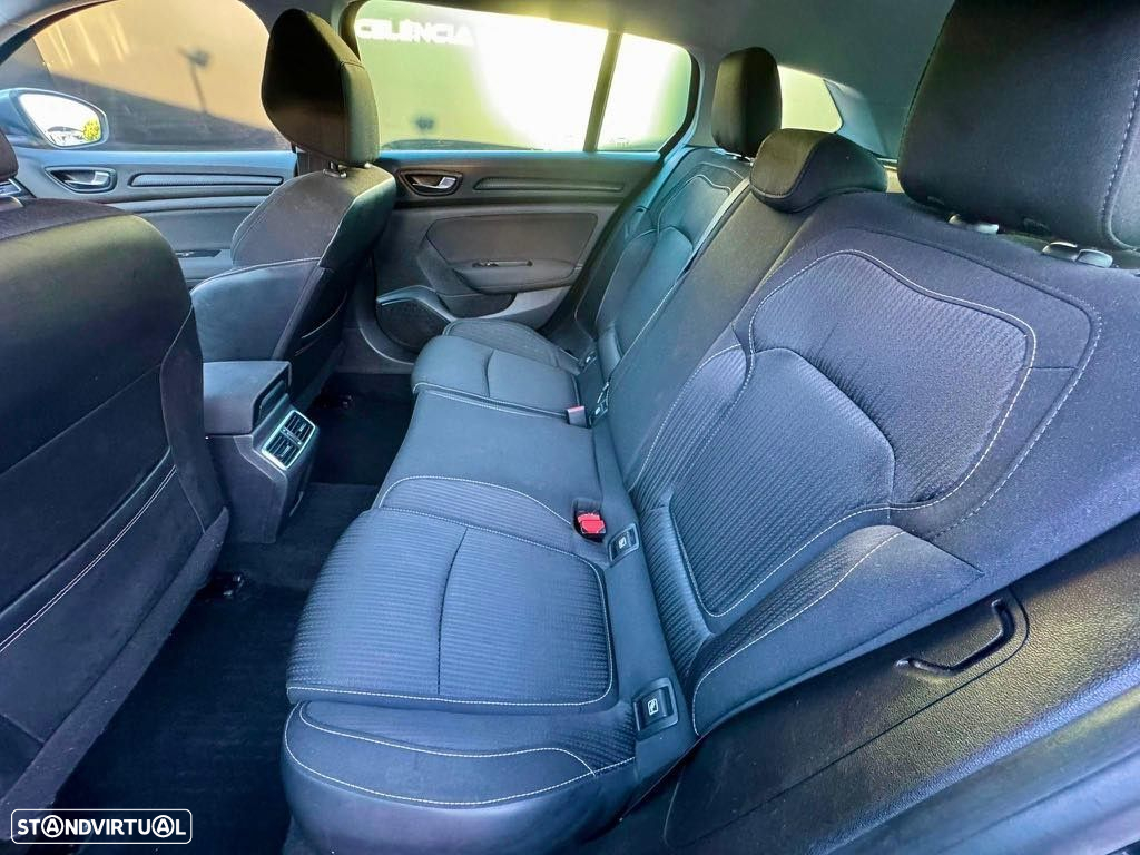 Renault Mégane Sport Tourer 1.5 dCi Limited - 24