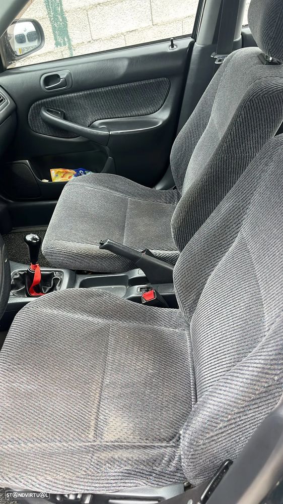 Honda Civic 1.5i LS - 9