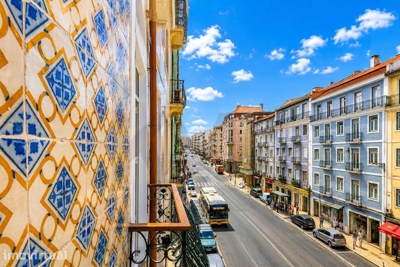 Tradição e Modernidade: T4 na Rua Morais Soares - Grande imagem: 2/31