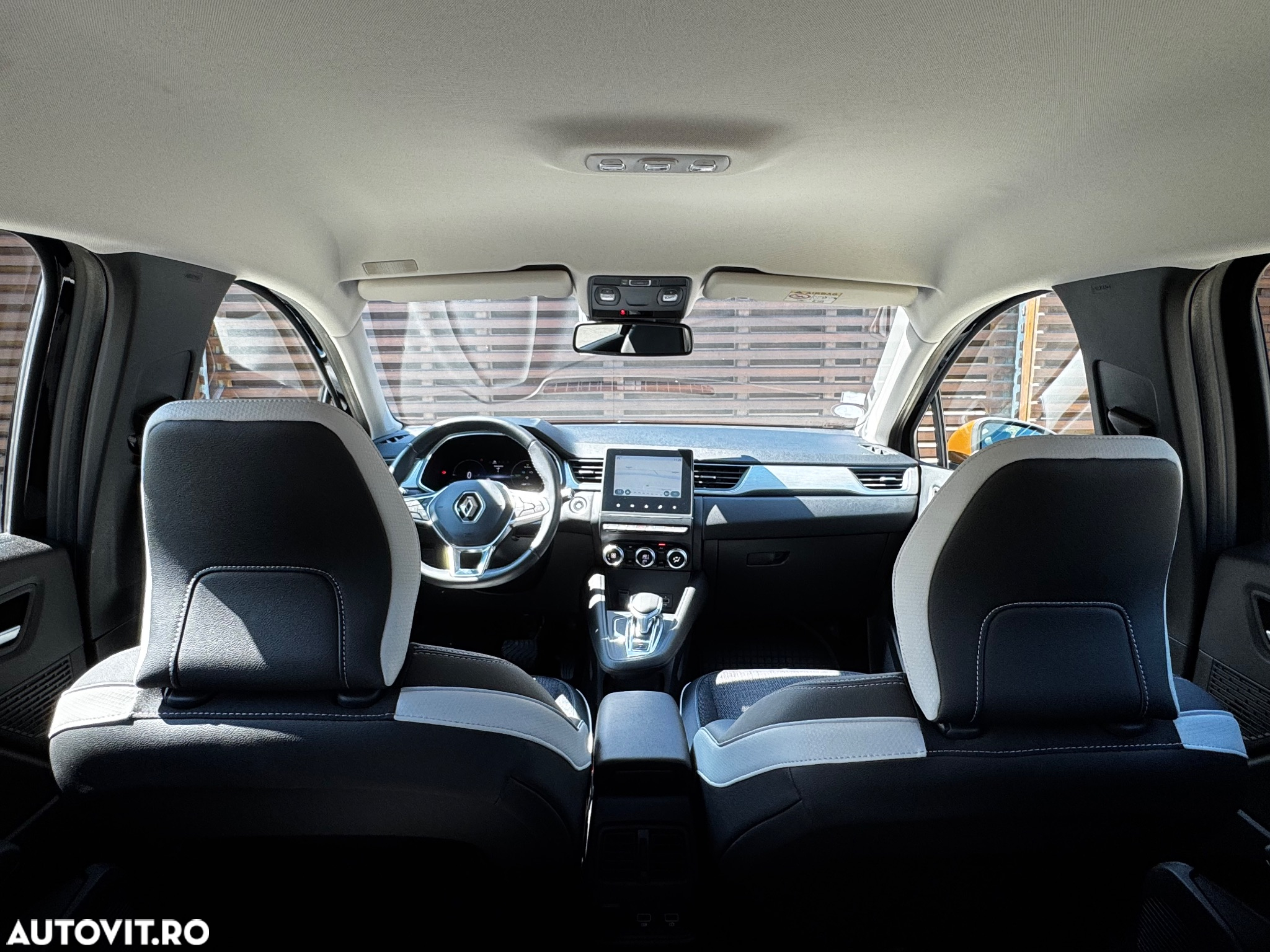 Renault Captur - 15