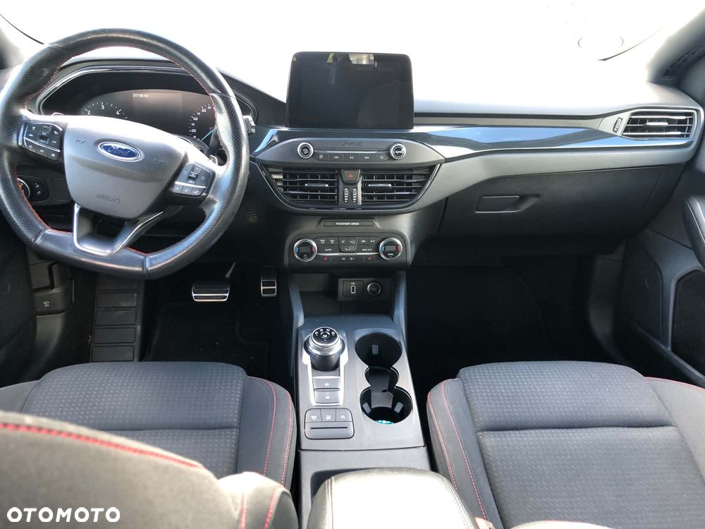 Ford Focus 2.0 EcoBlue ST-Line - 12