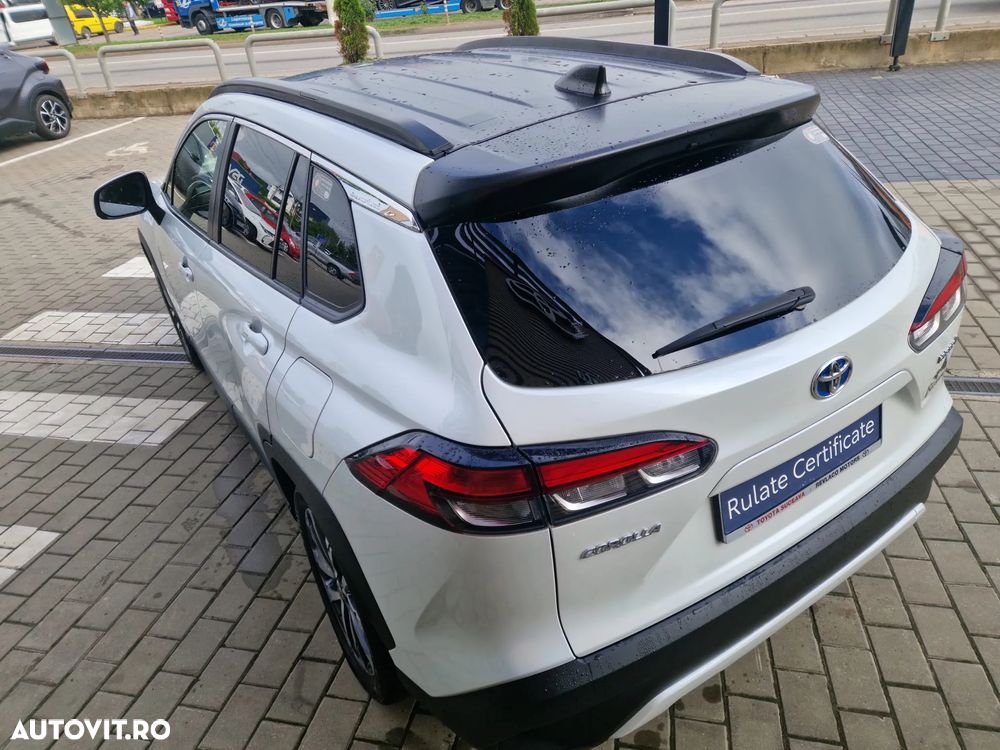 Toyota Corolla Cross - 9