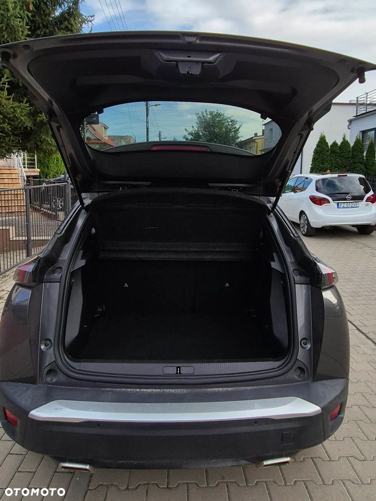 Peugeot 2008 PureTech 130 Allure S&S EAT8 - 19