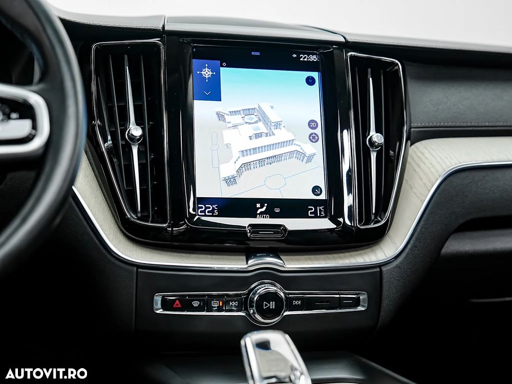 Volvo XC 60 Recharge T8 Twin Engine eAWD Inscription - 36