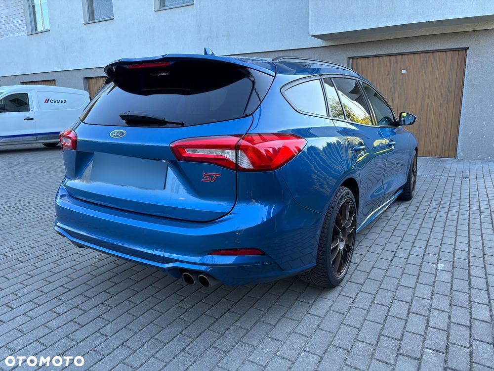 Ford Focus 2.0 EcoBlue ST - 9