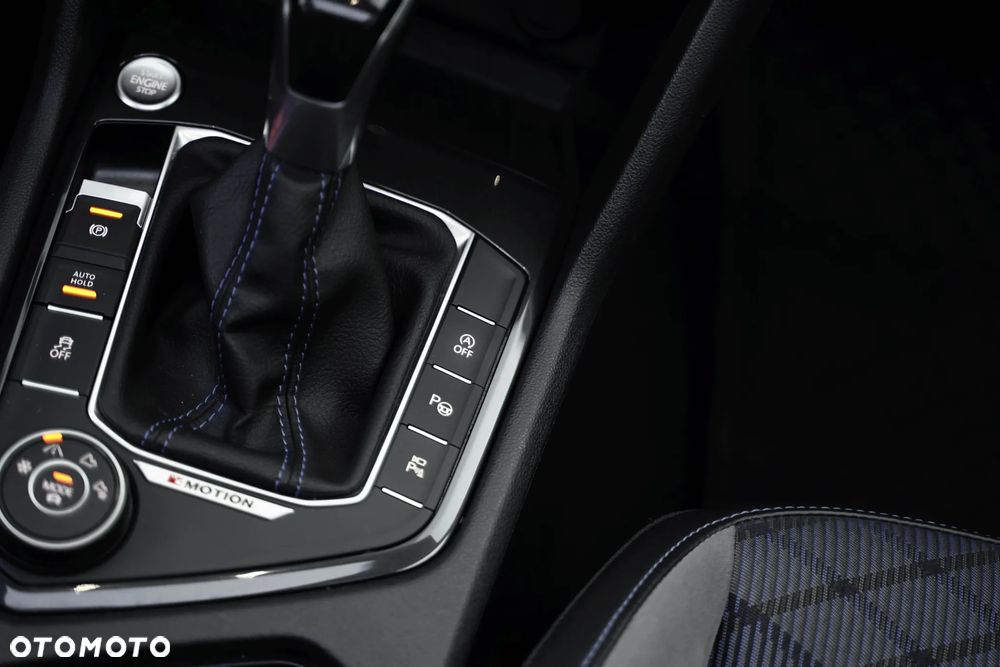 Volkswagen Tiguan - 24