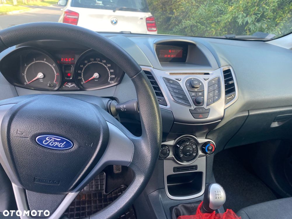 Ford Fiesta - 11