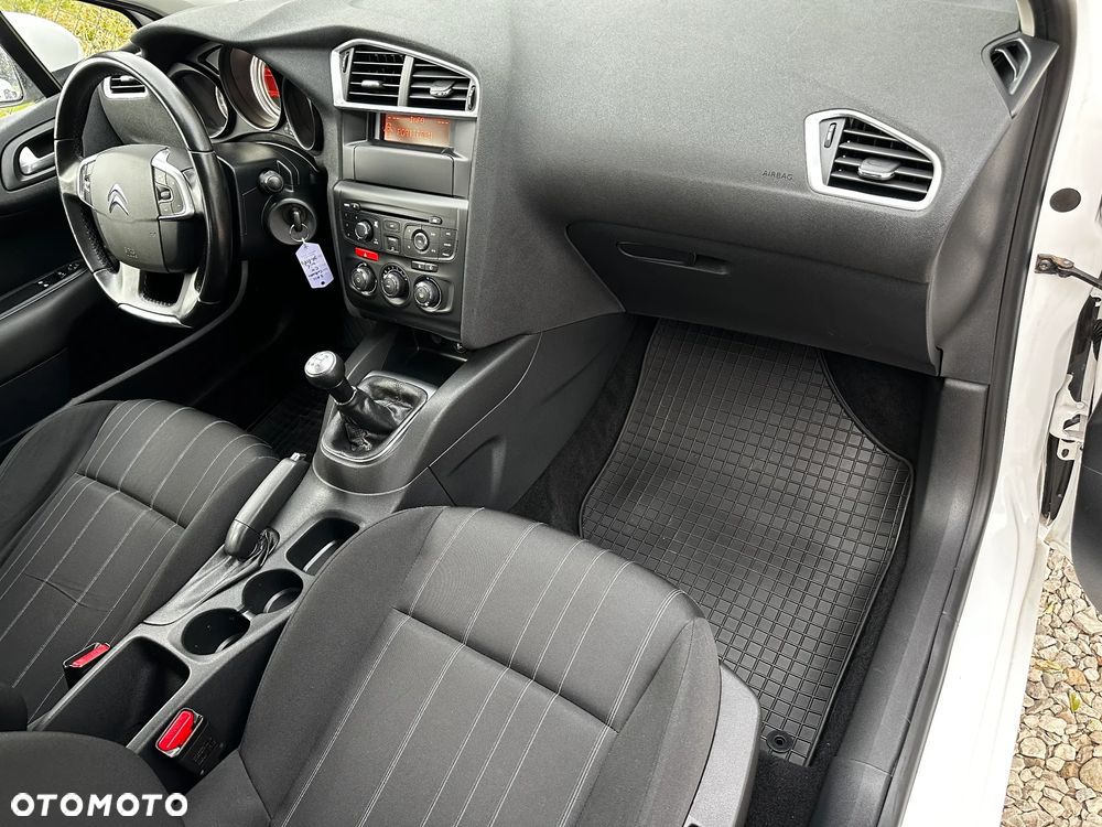 Citroën C4 VTi 95 Attraction - 11