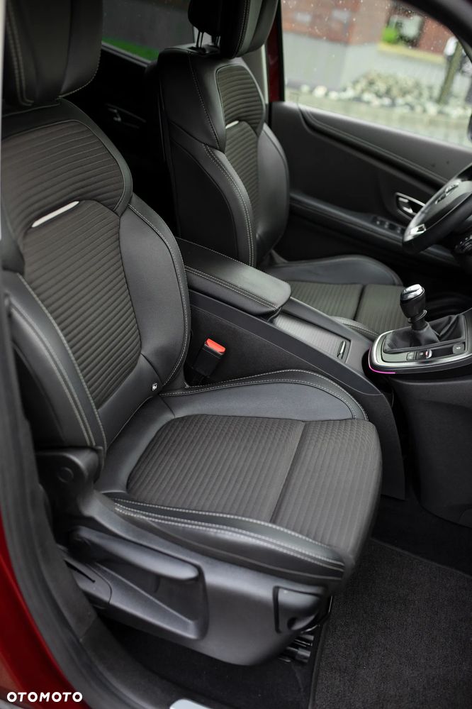 Renault Grand Scenic - 14