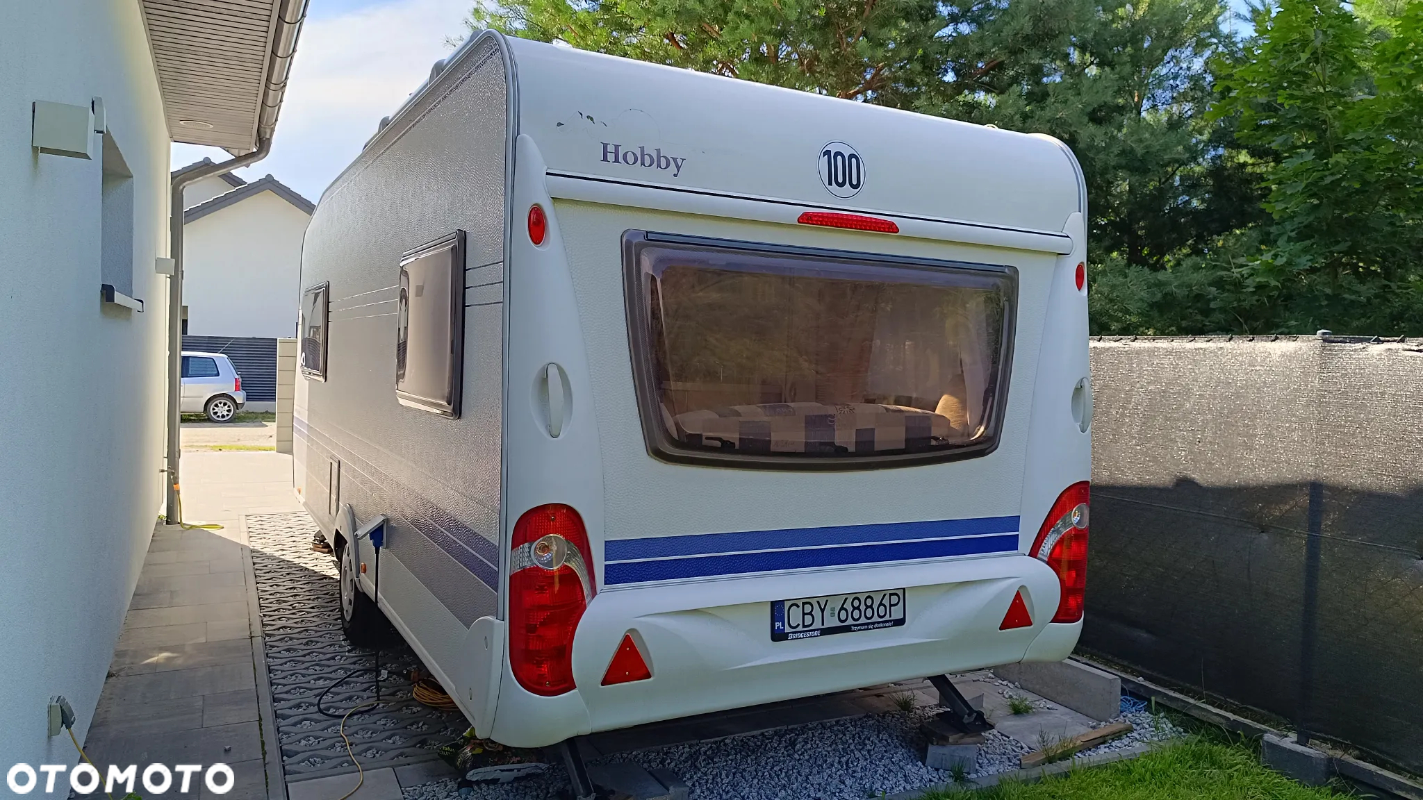 Hobby DeLuxe 495 UL - 17