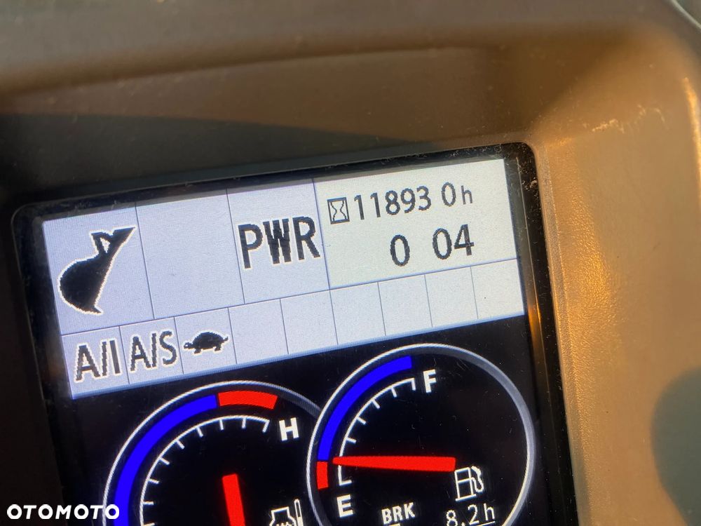 Hitachi ZX225USLC-5, 2013 ROK, KRÓTKI TYŁ, PODWOZIE 80% DOBRE, Z NIEMIEC - 10