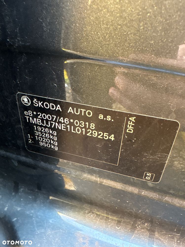 Skoda Octavia 2.0 TDI SCR Ambition DSG - 2