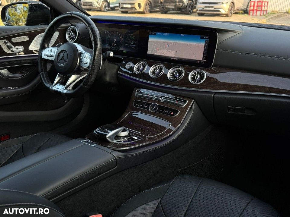 Mercedes-Benz CLS AMG 53 4MATIC Aut - 28