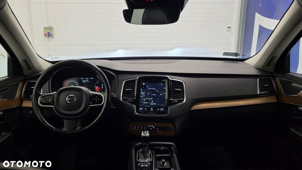Volvo XC 90 - 18