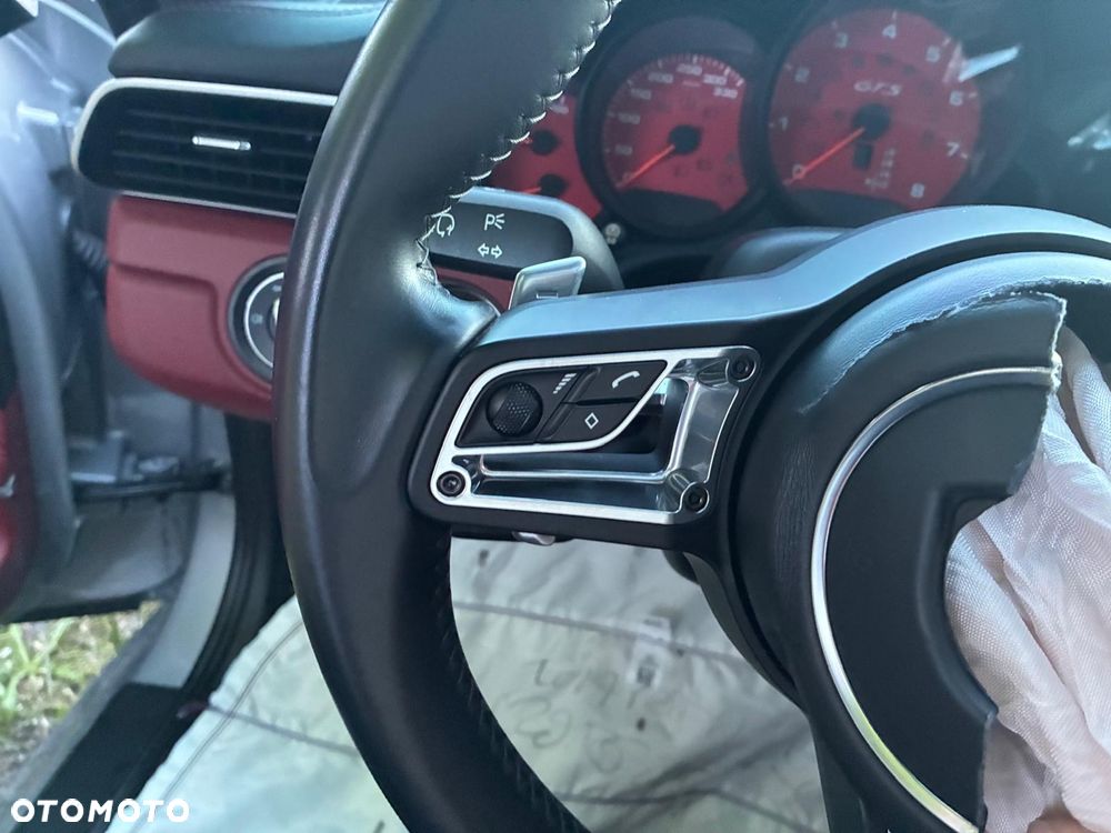 Porsche 911 Carrera GTS PDK - 20