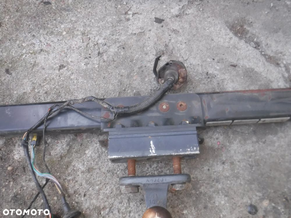 Opel Vivaro Renault Traficc hak holowniczy 8200246309 - 3