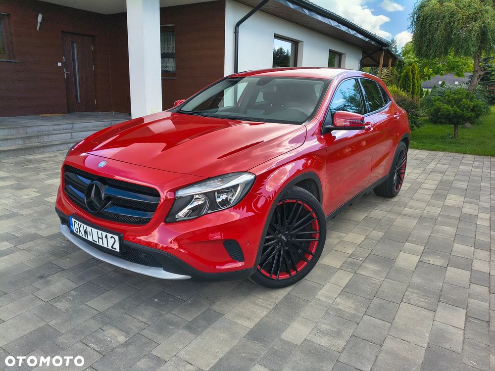 Mercedes-Benz GLA - 1