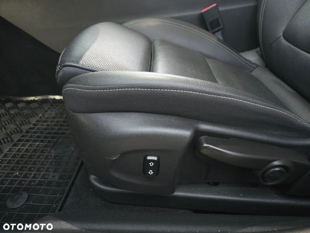 Opel Insignia 2.0 CDTI 4x4 GSi S&S - 18