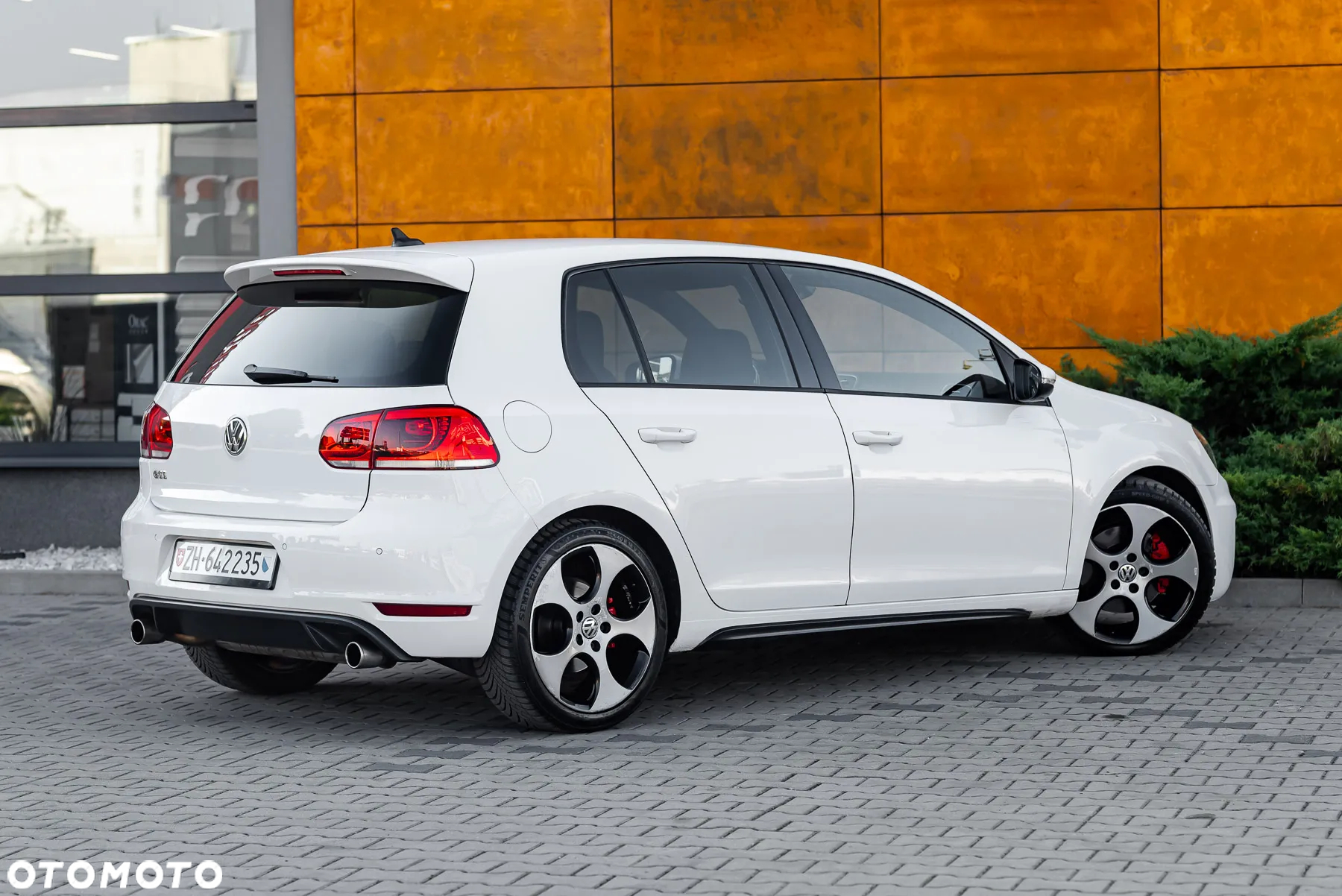 Volkswagen Golf 2.0 GTI DSG - 14